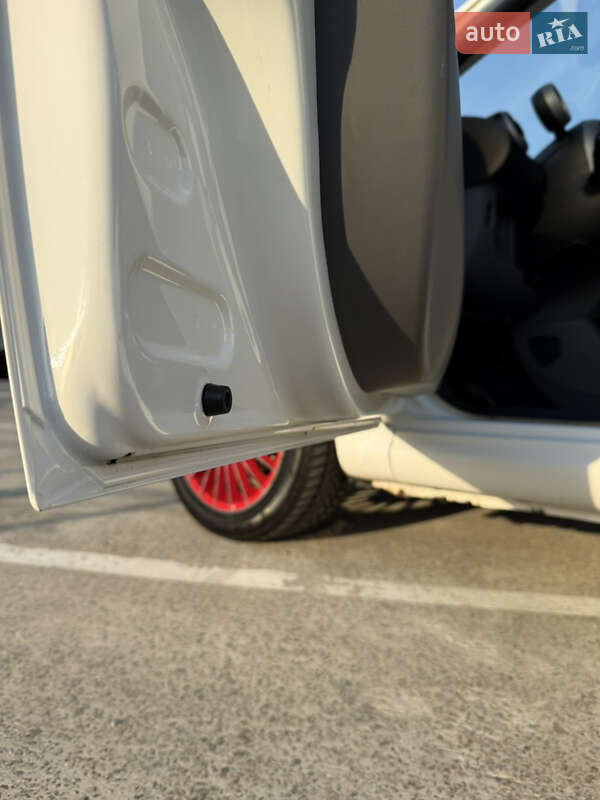 Хэтчбек Citroen C1 2010 в Киеве