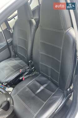 Хэтчбек Citroen C1 2012 в 