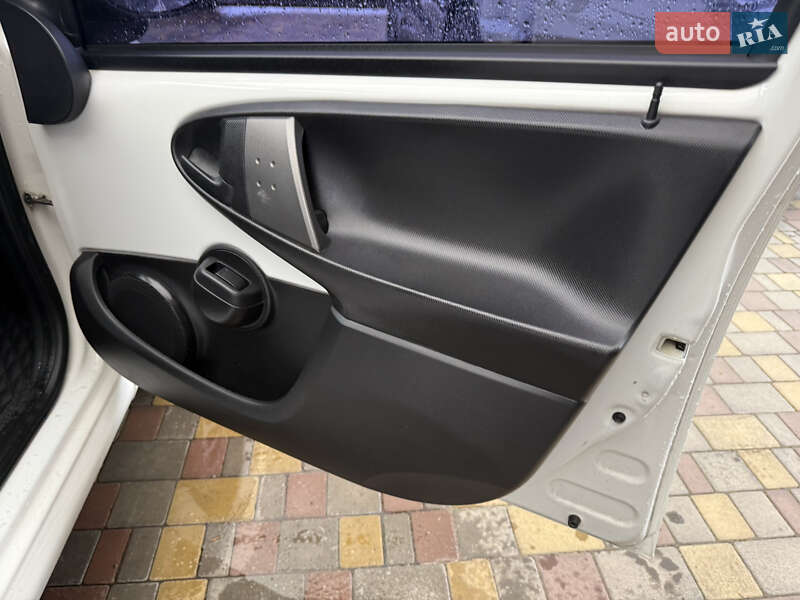 Хэтчбек Citroen C1 2013 в Днепре