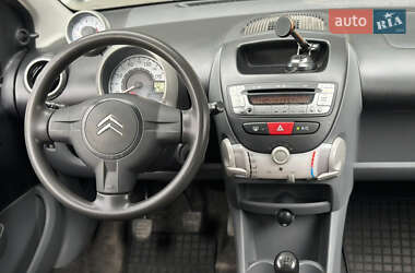 Хэтчбек Citroen C1 2006 в 