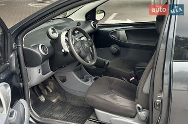 Хэтчбек Citroen C1 2006 в 
