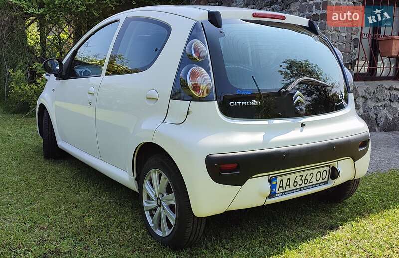 Хетчбек Citroen C1 2013 в Києві