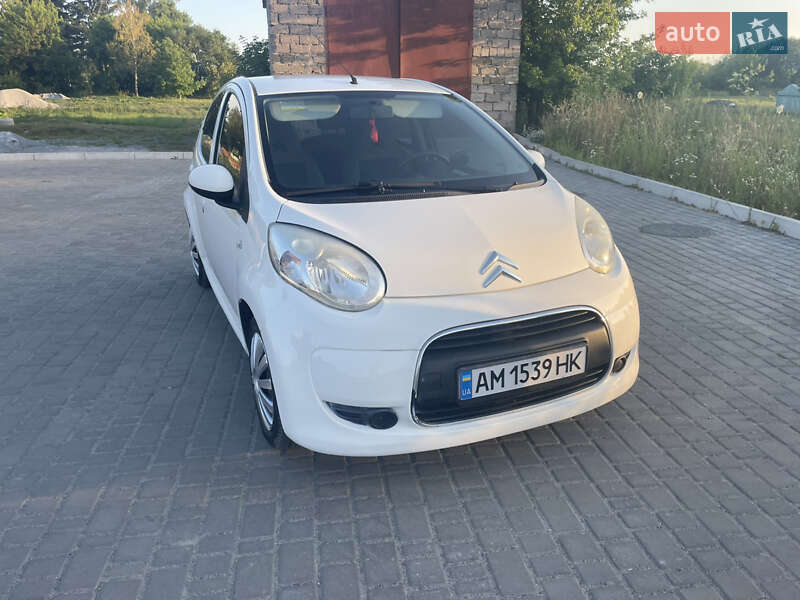 Хэтчбек Citroen C1 2011 в Барановке фото Хэтчбек Citroen C1 2011 в Барановке