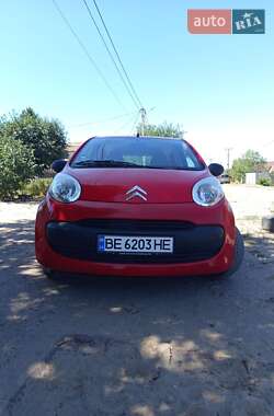 Хэтчбек Citroen C1 2008 в 