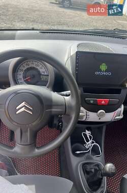 Хэтчбек Citroen C1 2008 в 