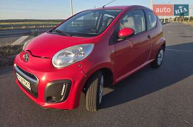Хэтчбек Citroen C1 2013 в 