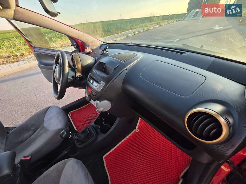 Хэтчбек Citroen C1 2013 в Староконстантинове фото 12 Хэтчбек Citroen C1 2013 в Староконстантинове