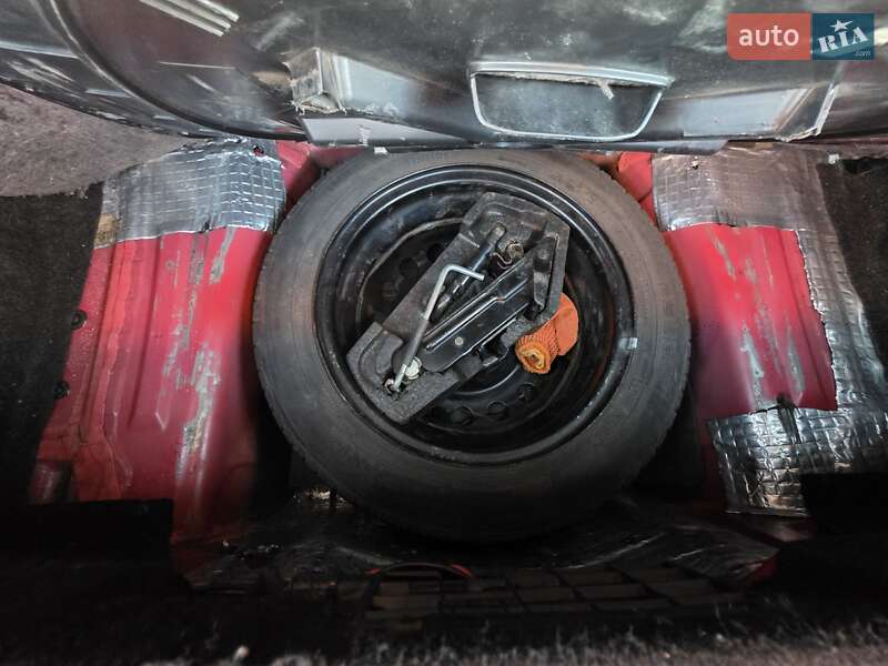 Хэтчбек Citroen C1 2013 в Староконстантинове фото 23 Хэтчбек Citroen C1 2013 в Староконстантинове