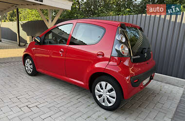 Хэтчбек Citroen C1 2011 в 