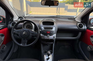 Хэтчбек Citroen C1 2011 в 