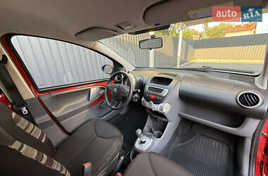 Хэтчбек Citroen C1 2011 в 