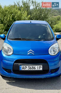 Хэтчбек Citroen C1 2011 в 
