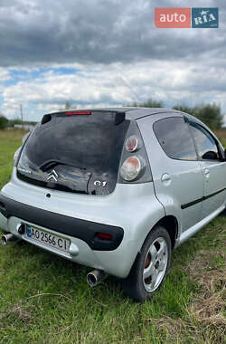 Хэтчбек Citroen C1 2009 в 