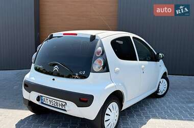 Хэтчбек Citroen C1 2013 в 