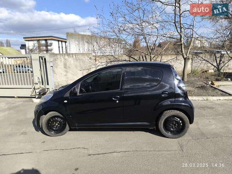 Хэтчбек Citroen C1 2012 в Киеве