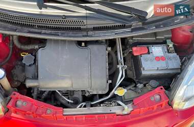 Хэтчбек Citroen C1 2011 в 