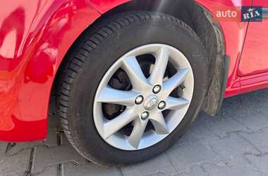 Хэтчбек Citroen C1 2011 в 
