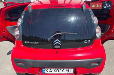 Хэтчбек Citroen C1 2011 в 