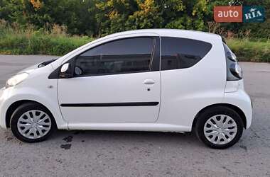 Хэтчбек Citroen C1 2012 в 