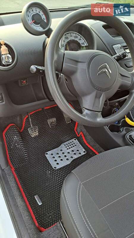 Хетчбек Citroen C1 2012 в Хмельницькому