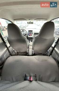 Хэтчбек Citroen C1 2009 в 