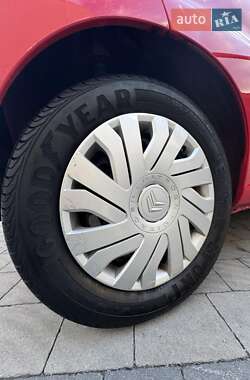 Хэтчбек Citroen C1 2006 в 