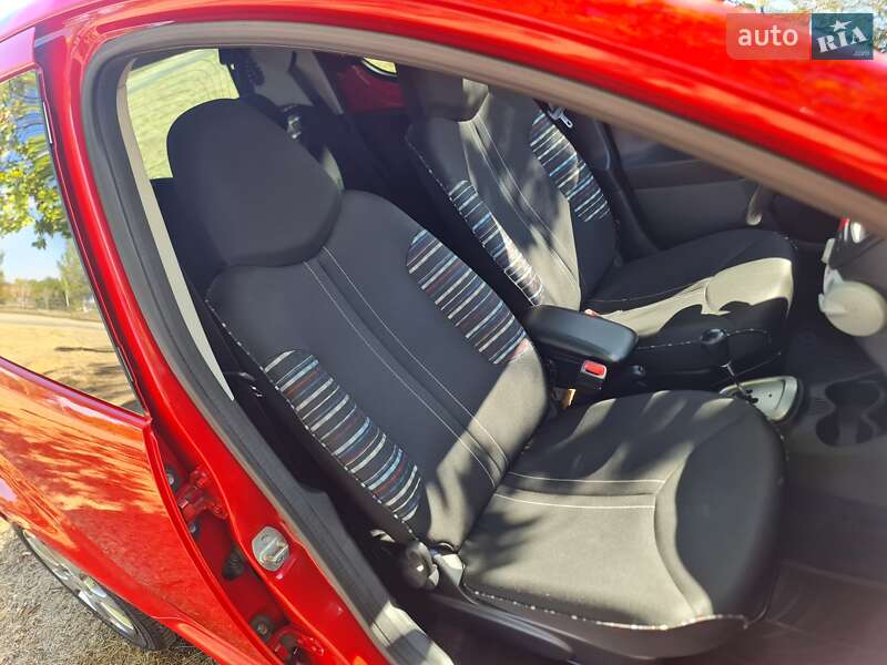 Хэтчбек Citroen C1 2013 в Днепре
