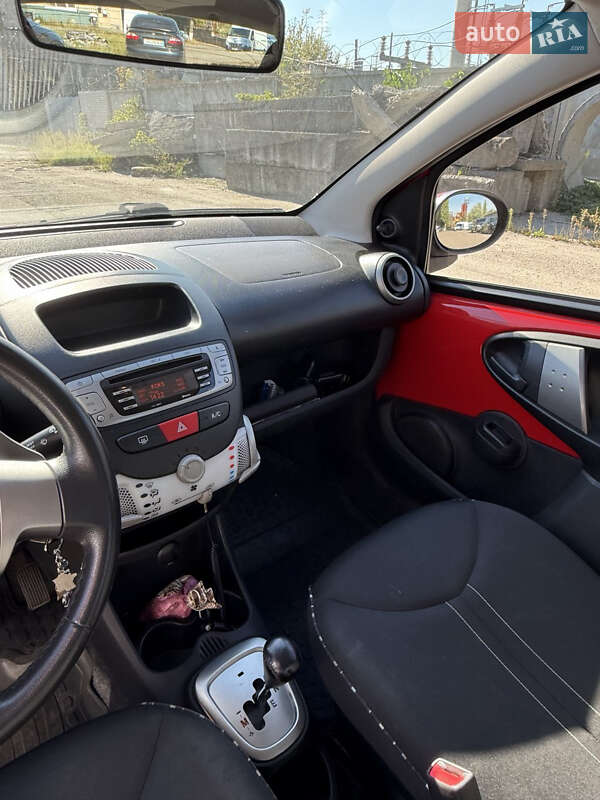 Хэтчбек Citroen C1 2012 в Киеве