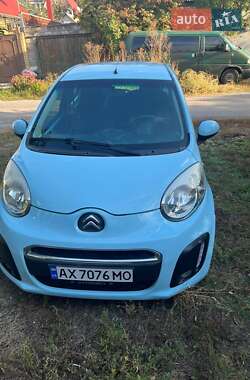 Хэтчбек Citroen C1 2012 в 