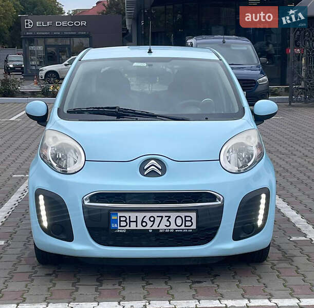 Хэтчбек Citroen C1 2013 в 