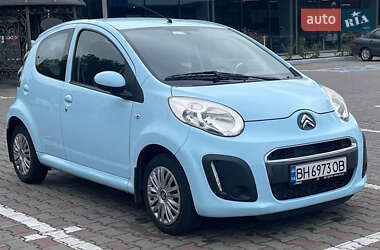 Хэтчбек Citroen C1 2013 в 