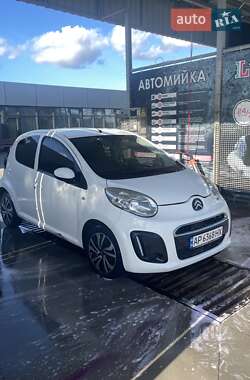 Хэтчбек Citroen C1 2013 в 