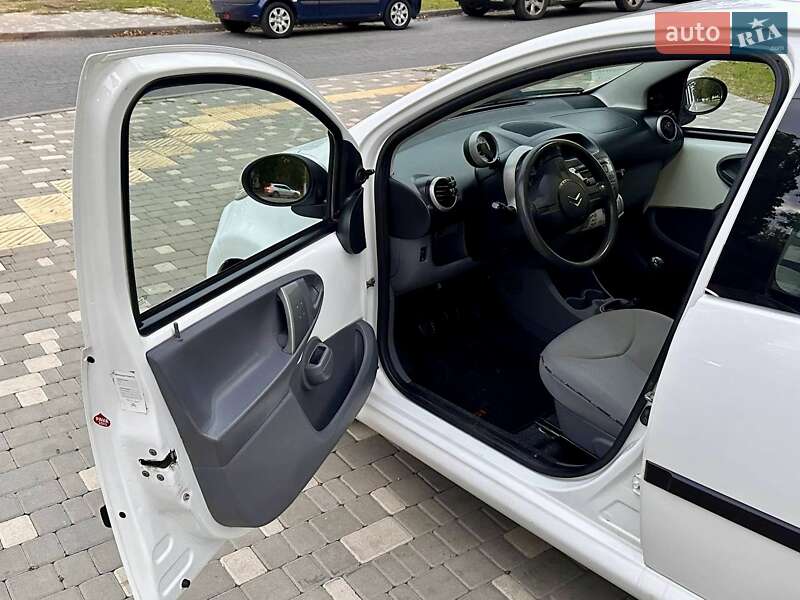 Хэтчбек Citroen C1 2011 в Одессе фото 27 Хэтчбек Citroen C1 2011 в Одессе