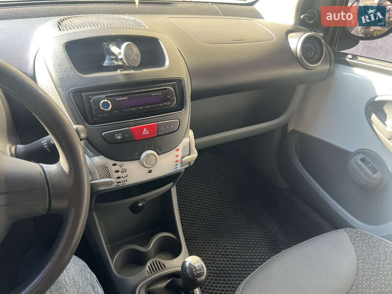 Хэтчбек Citroen C1 2009 в Ивано-Франковске фото 8 Хэтчбек Citroen C1 2009 в Ивано-Франковске