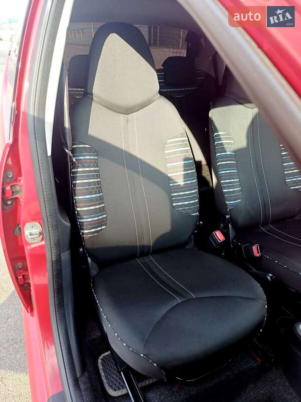 Хетчбек Citroen C1 2012 в Києві