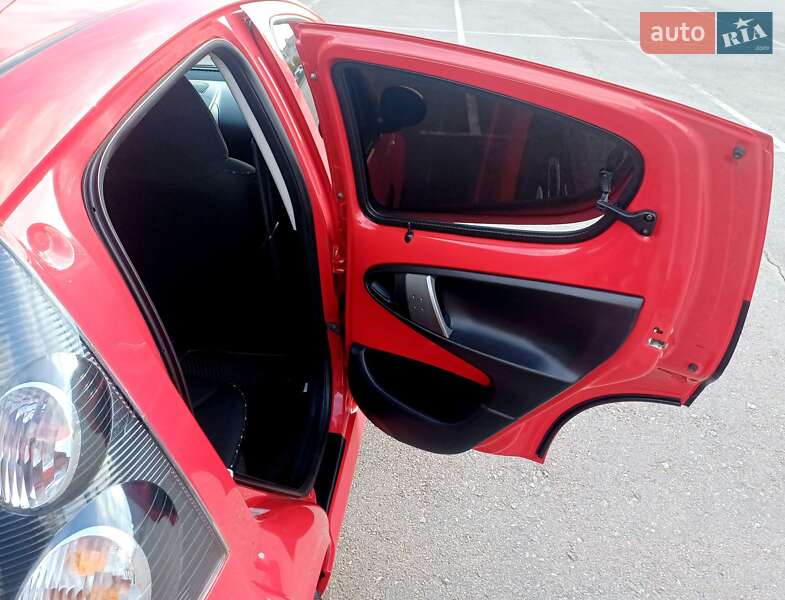 Хетчбек Citroen C1 2012 в Києві