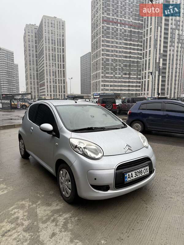 Хетчбек Citroen C1 2011 в Києві