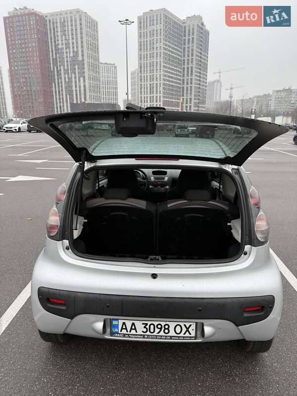 Хетчбек Citroen C1 2011 в Києві