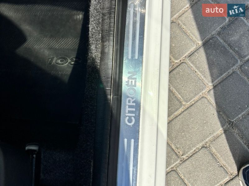 Хетчбек Citroen C1 2013 в Дніпрі