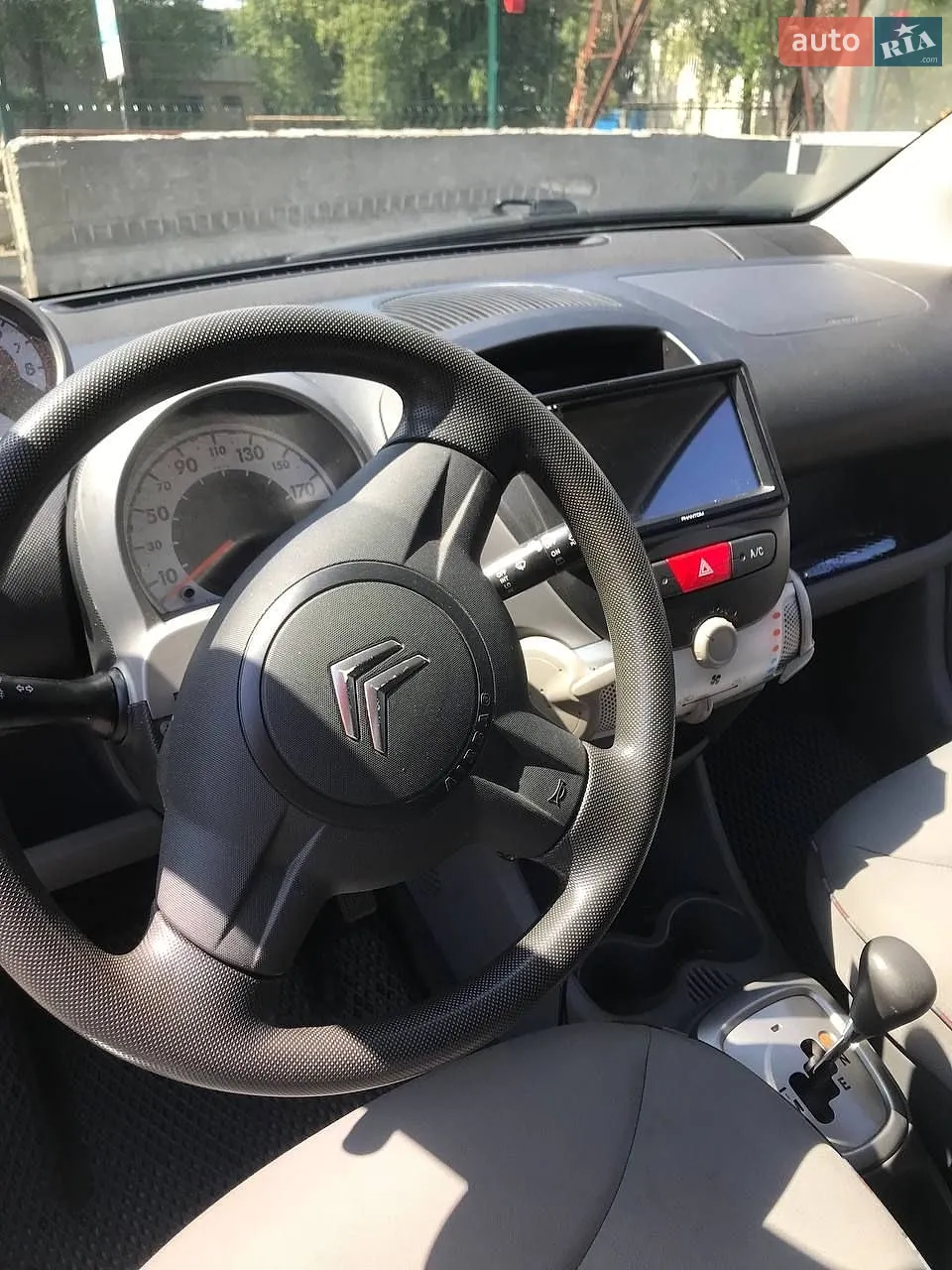 2011 Citroen C1 - мініатюра 8