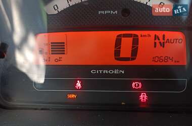 Хэтчбек Citroen C2 2005 в 