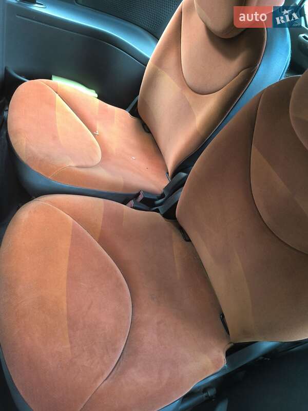 Хэтчбек Citroen C2 2004 в Чернигове