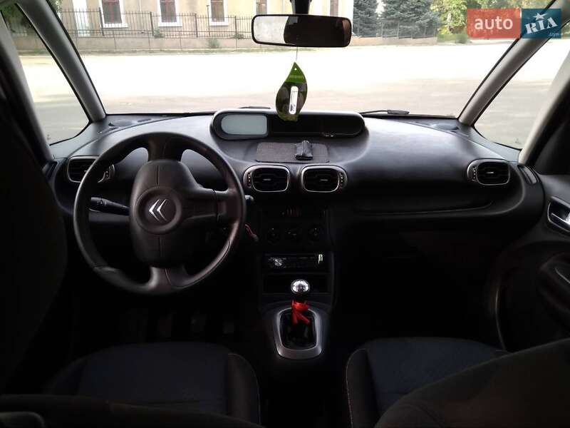 Минивэн Citroen C3 Picasso 2011 в Сарате