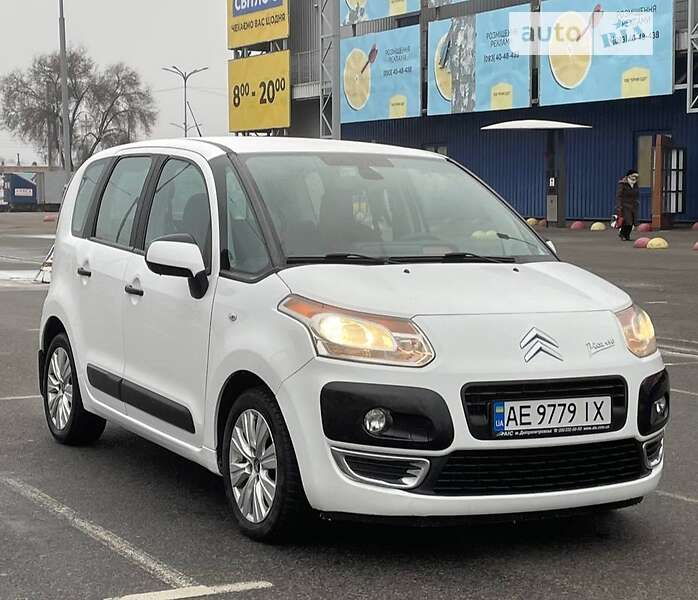Хетчбек Citroen C3 Picasso 2011 в 