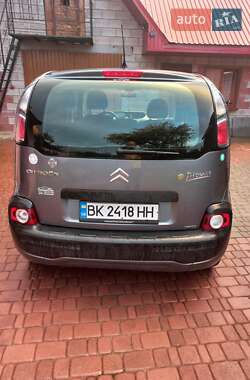 Минивэн Citroen C3 Picasso 2009 в 