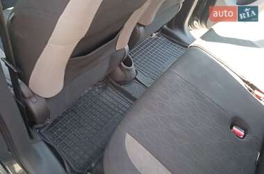 Минивэн Citroen C3 Picasso 2013 в 