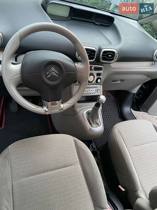 Минивэн Citroen C3 Picasso 2009 в Киеве