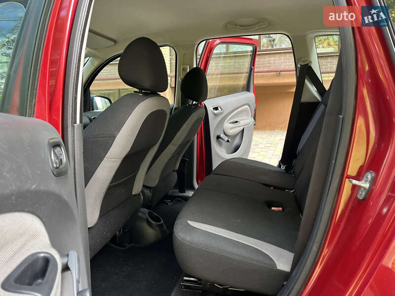 Мінівен Citroen C3 Picasso 2011 в Чернігові фото 28 Мінівен Citroen C3 Picasso 2011 в Чернігові