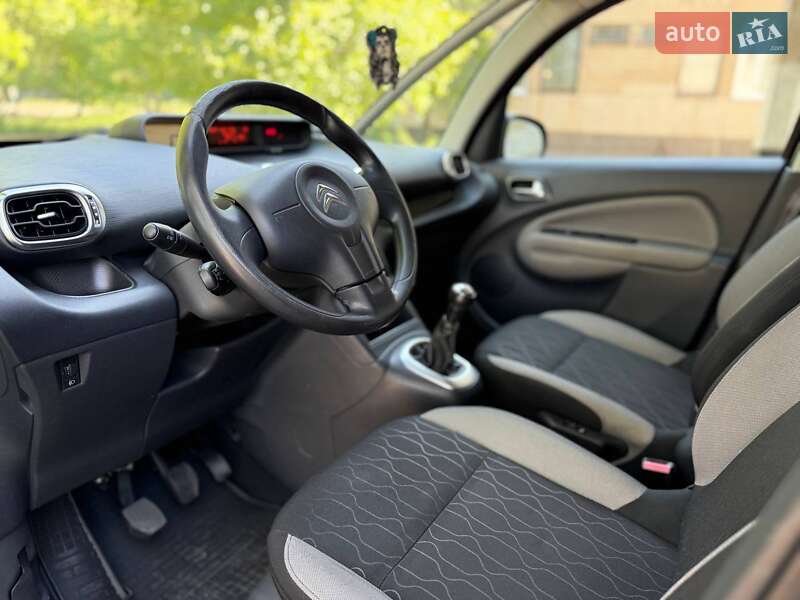 Минивэн Citroen C3 Picasso 2013 в Кривом Роге