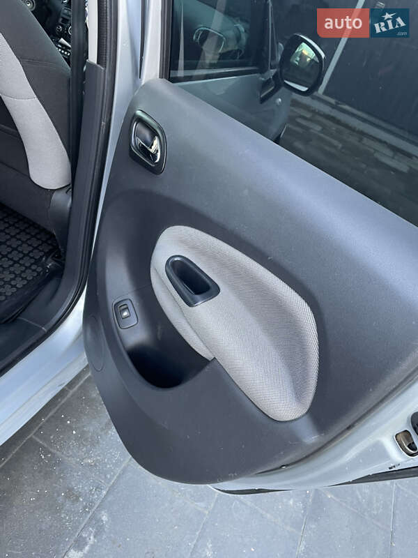 Минивэн Citroen C3 Picasso 2011 в Самборе